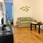 莫拉里亚舒适公寓 公寓 *